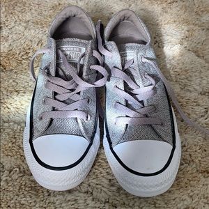 Women’s gray converse